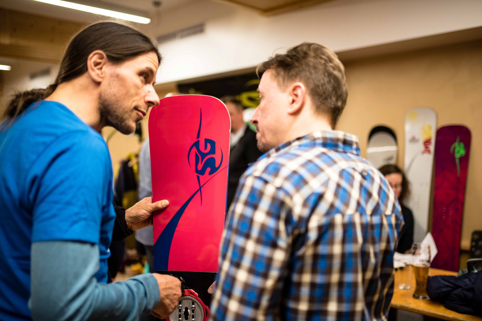 Tech Talk with Sigi Grabner at the Snowboard Camp in Katschberg Austria 2019 - Pic: Thomas Monsorno