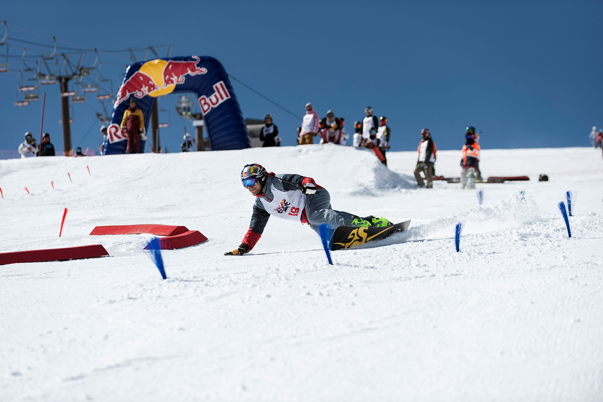 Red Bull Edge 2019 Japan Sigi on the edge - Pic: Stefan Martin Lusser